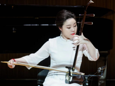 花888在二胡大师那里买来的经典二胡教程，看过的都说好