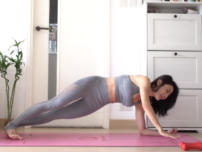 155元买来的韩国美女瑜伽老师林芋妤超高清瑜伽课程